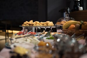 Dagelijks ontbijtbuffet inbegrepen