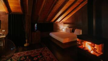 独特开间套房 | 办公桌、笔记本电脑工作区、隔音、免费 WiFi