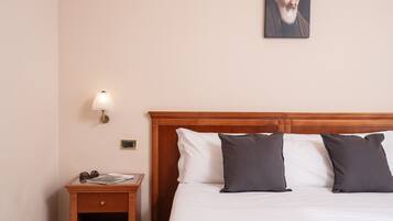 Superior Room, 1 King Bed (Letto Matrimoniale) | Egyptian cotton sheets, premium bedding, memory foam beds, in-room safe