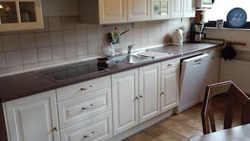 Apartment (Upstairs Apartment) | Private kitchen | Fridge, microwave, oven, stovetop