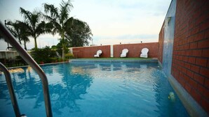 Una piscina techada