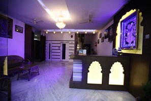 Reception - Hotel JMD Palace (Udaipur)