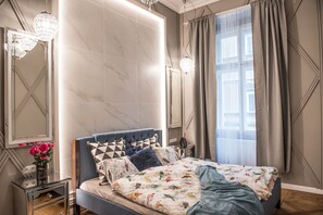 Design Apartment | 1 bedroom, individually decorated, iron/ironing board, cribs/infant beds
