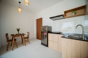Private kitchen - BB's Cozy House & Apartment (Da Nang)