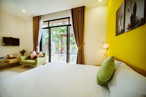 Family Apartment, Pool View