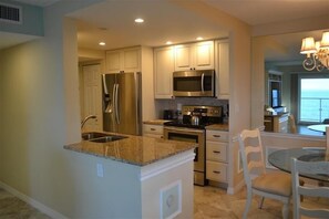 Unclassified image, 4 of 19, button