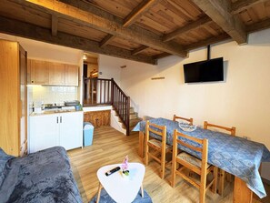 Interior - Lovely ground floor studio, 4 ppl, center location, direct ski access (Les Orres)