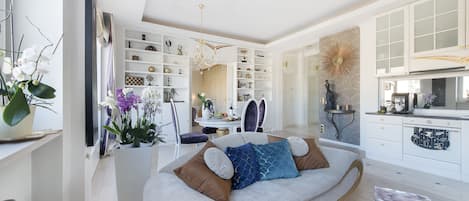 Tradisjonell leilighet | Oppholdsområde | Flatskjerm-TV