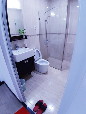 Shower, bidet