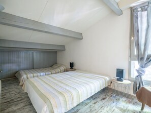 2 bedrooms