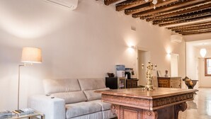 Interior - Palazzo Da Ponte (Venice)