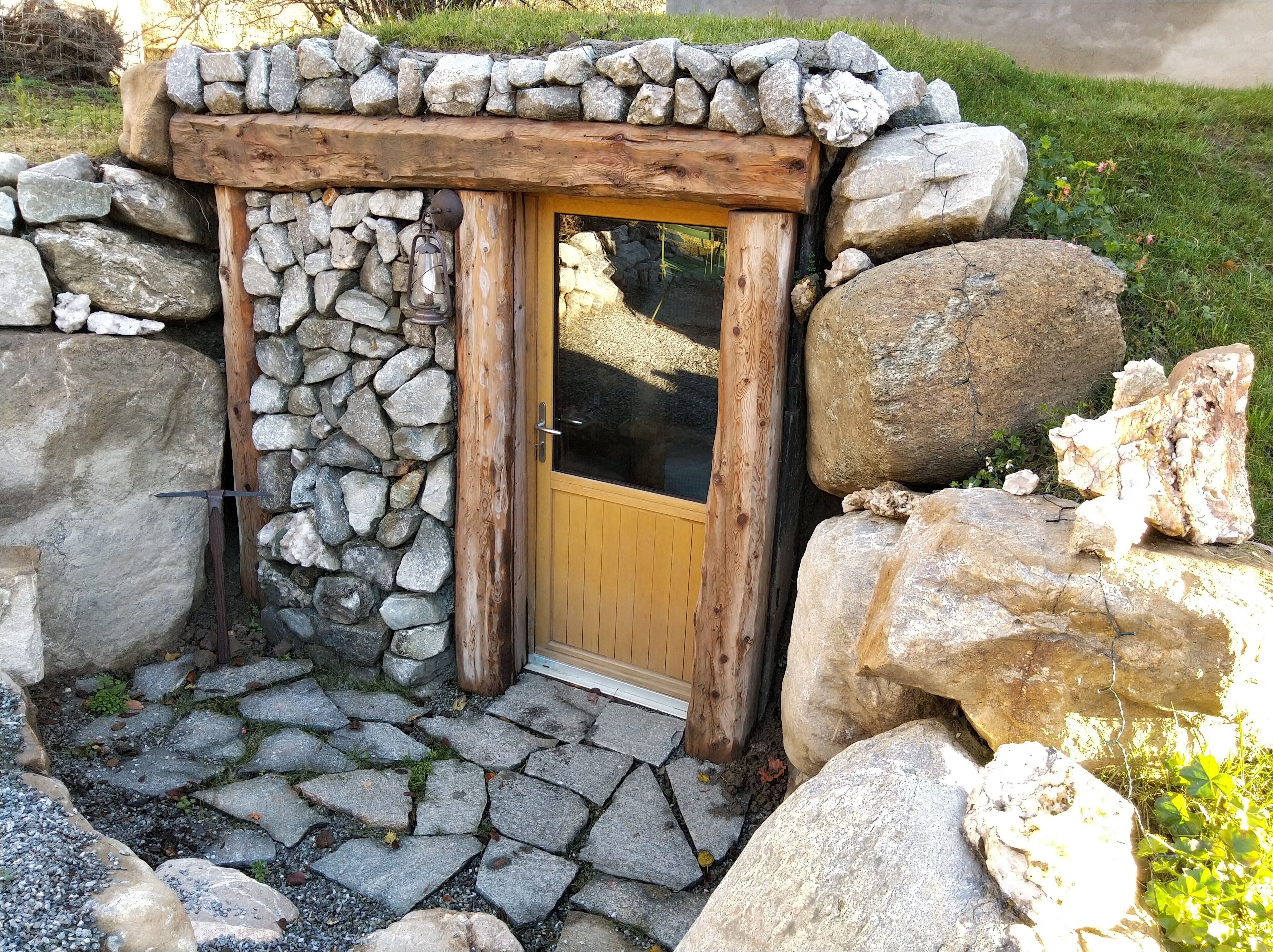 Kamar Quadruple Keluarga, 2 Tempat Tidur Double, pemandangan gunung (Mine des Cristaliers) | Didekorasi berbeda-beda dan dilengkapi dengan perabotan berbeda-beda