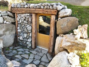 Family Quadruple Room, 2 Double Beds, Mountain View (Mine des Cristaliers) | Individually decorated, individually furnished, free cribs/infant beds