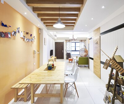 Private newly renovated villa for 8-12 in Tainan 