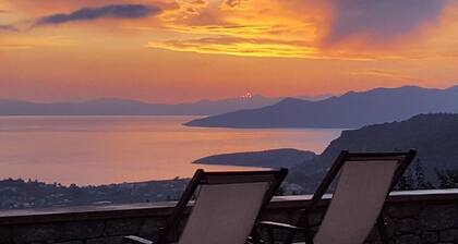 Villa Phoebe in Stoupa, sehr ruhige Gegend, privater Pool, spektakulärer Meerblick.