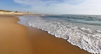 Biscarrosse Beach Duplex for 6 with Garden, 50m from Ocean