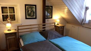 2 Schlafzimmer, Zimmersafe, kostenloses WLAN, Bettwäsche