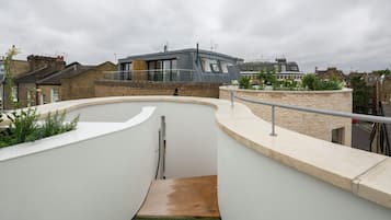 Departamento (5 Bedrooms) | Balcón