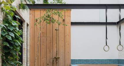 Blythe Road by Onefinestay