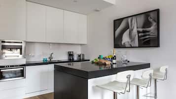 Apartment (2 Bedrooms) | Private kitchen