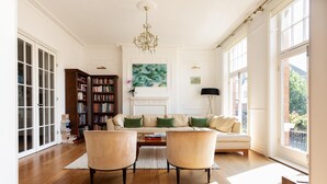 Apartment (4 Bedrooms) | Living room | TV - Buckingham Mansions by Onefinestay (London)
