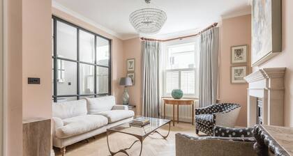 Rigault Road by Onefinestay