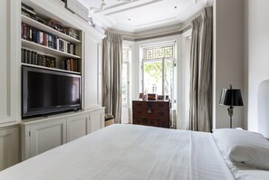 Apartment (1 Bedroom) | 1 bedroom, individually decorated, individually furnished