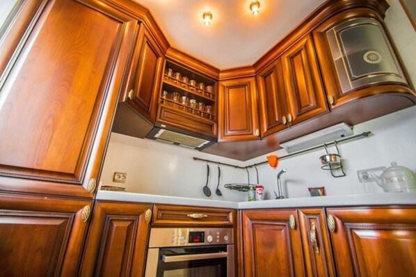 Apartment | Private kitchen | Fridge, microwave, stovetop, electric kettle