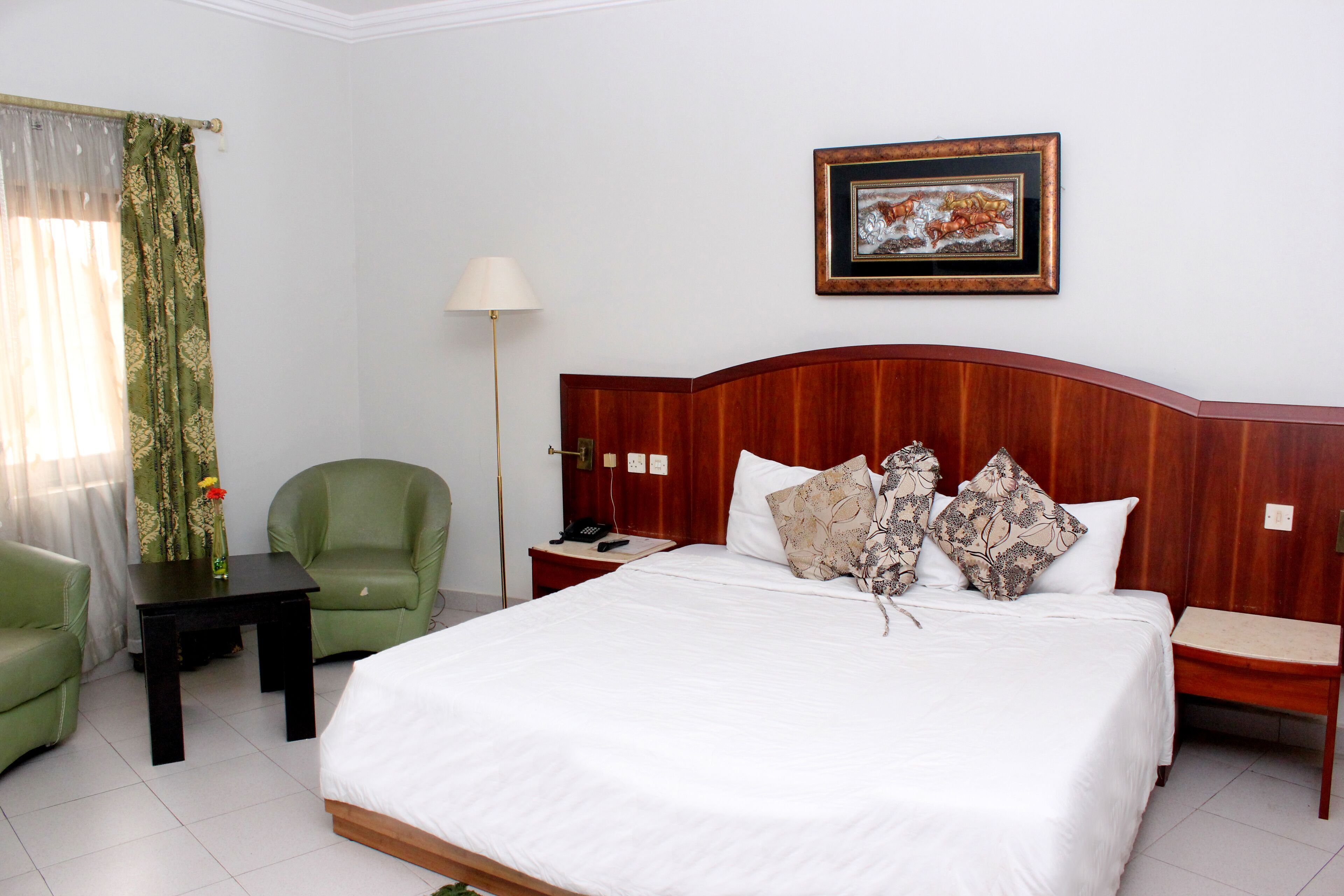 Desk, free WiFi, bed sheets