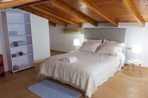 Luxury Apartment | 3 bedrooms, individually decorated, individually furnished, desk - Pentari Bitsakis House (Chania)