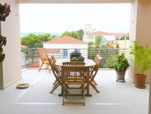 Luxury Apartment | Balcony