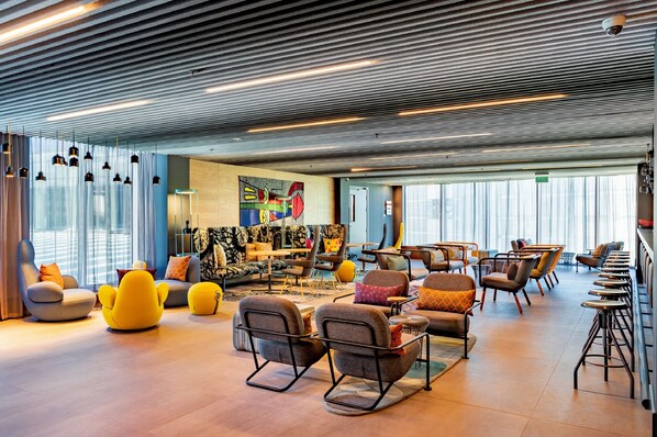 ロビー応接スペース