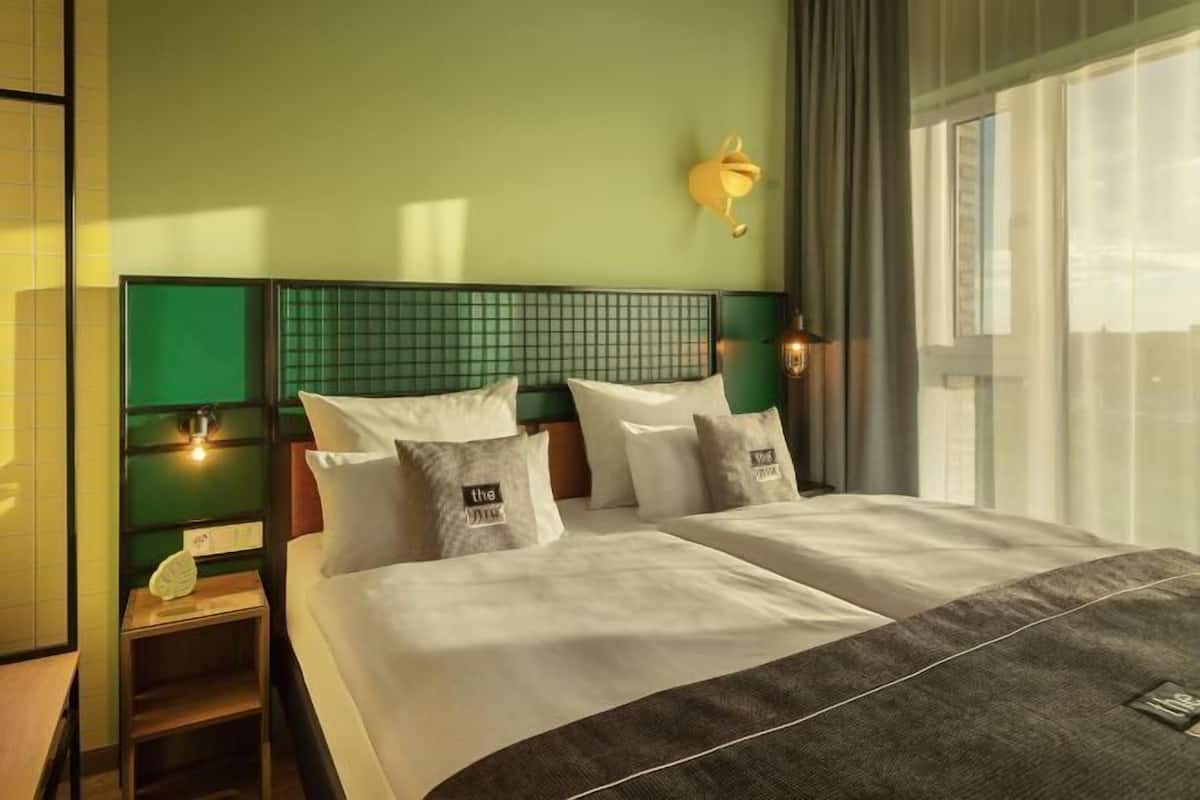 Hypo-allergenic bedding, in-room safe, individually decorated