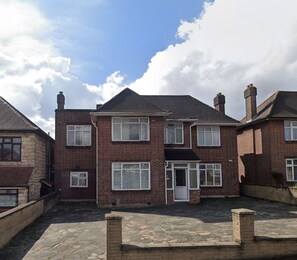 Exterior - Luxury Suits near Wembley Stadium (London)