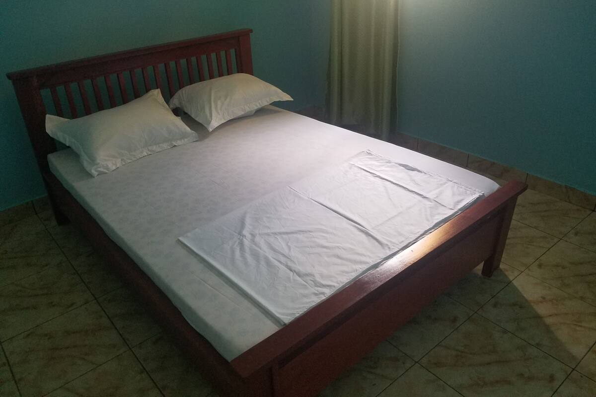 1 bedroom, individually decorated, individually furnished