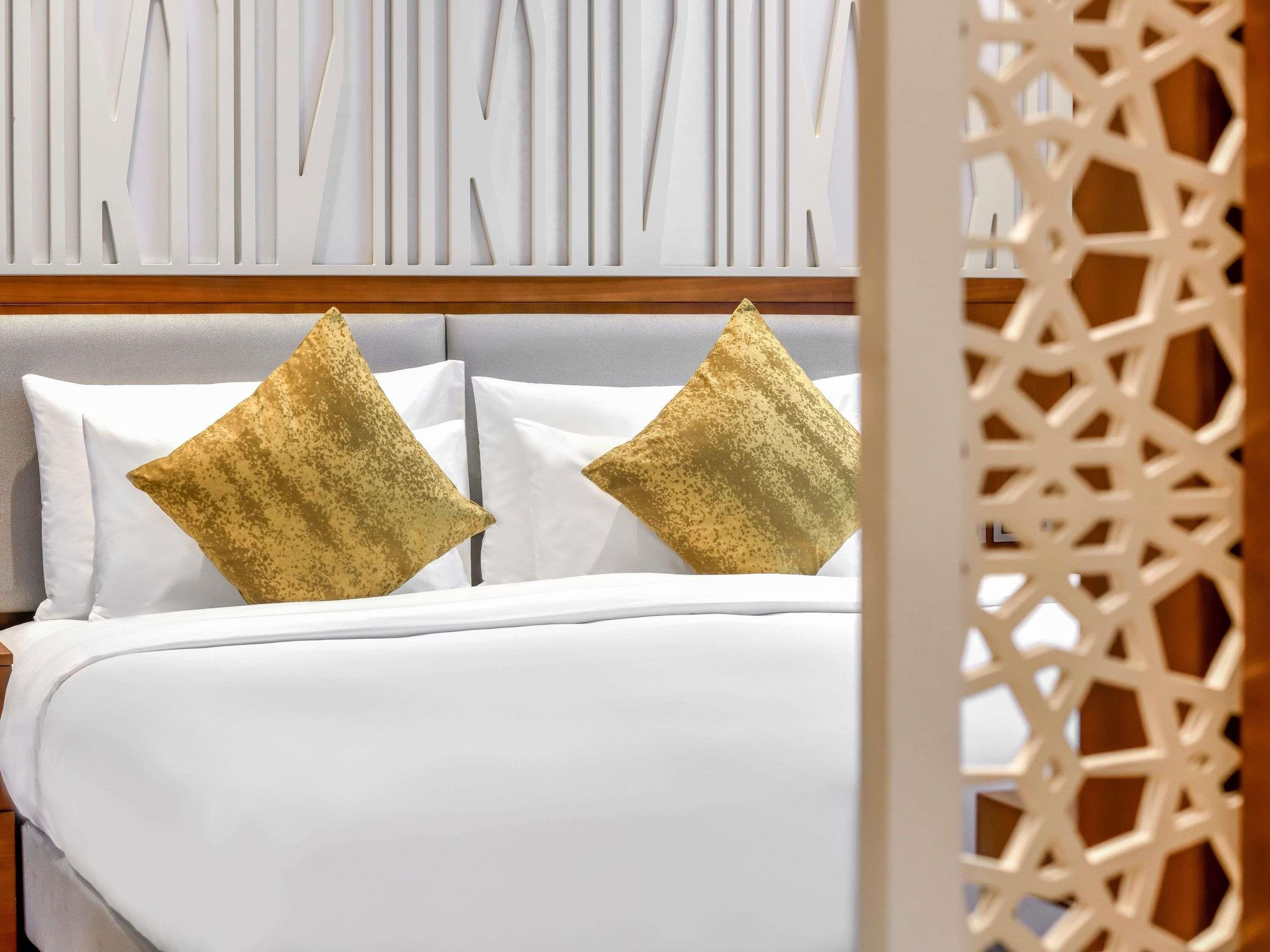 In-room safe, desk, blackout drapes, soundproofing