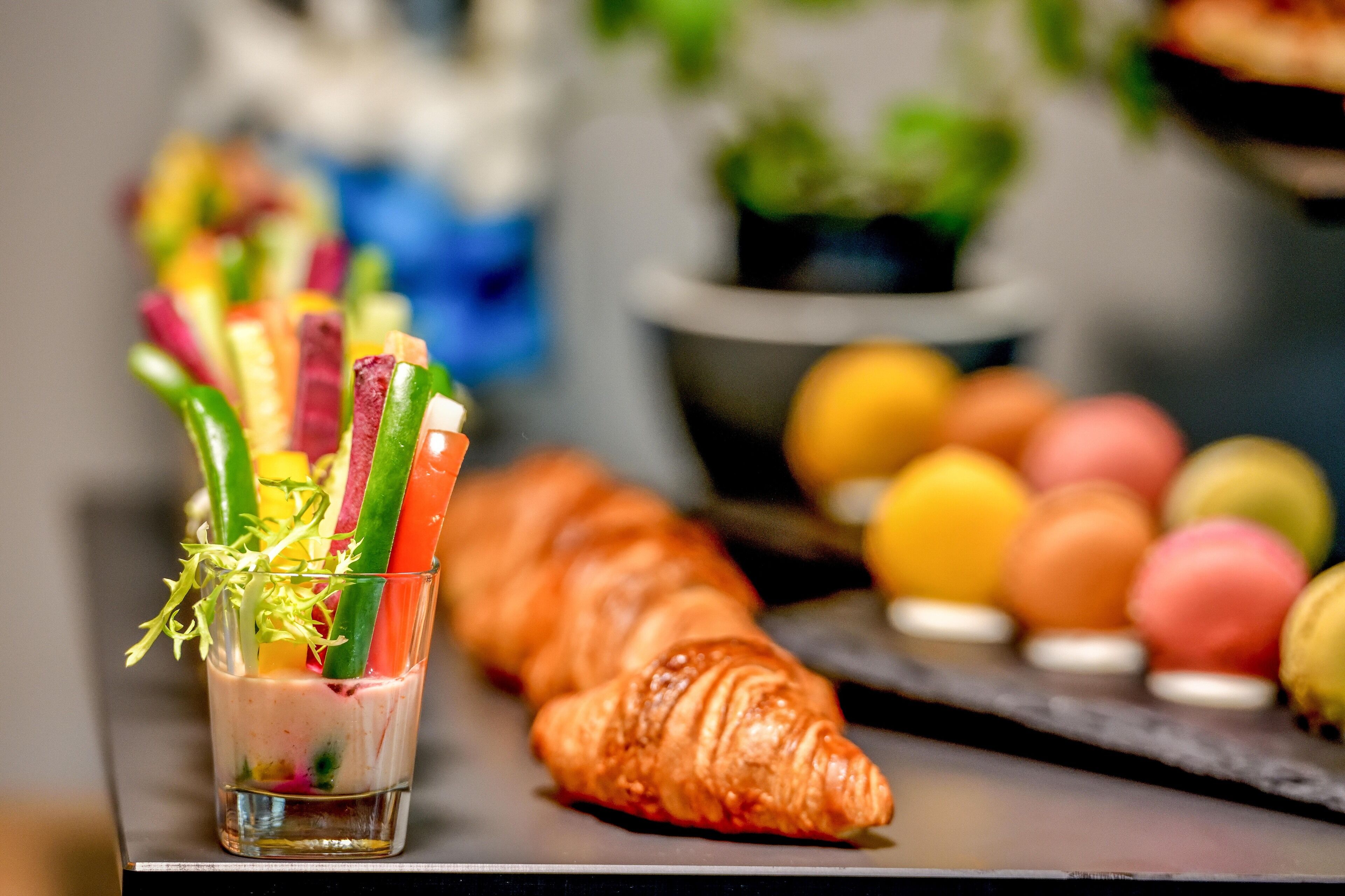 daily buffet breakfast (aed 125 per person)