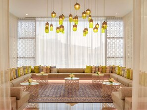 Sala de estar en el lobby