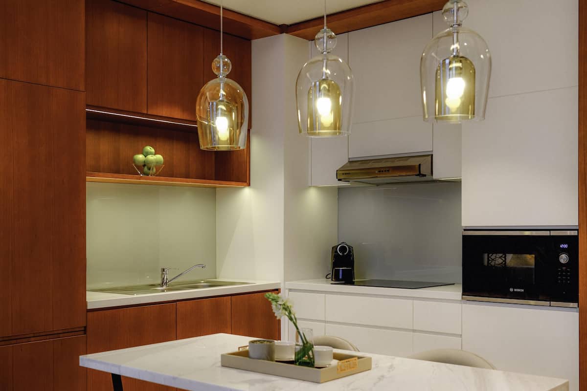 Suite (Grosvenor) with Free Airport Transfer & Shuttle to La Mer & Malls | 1 bedroom, minibar, in-room safe, desk