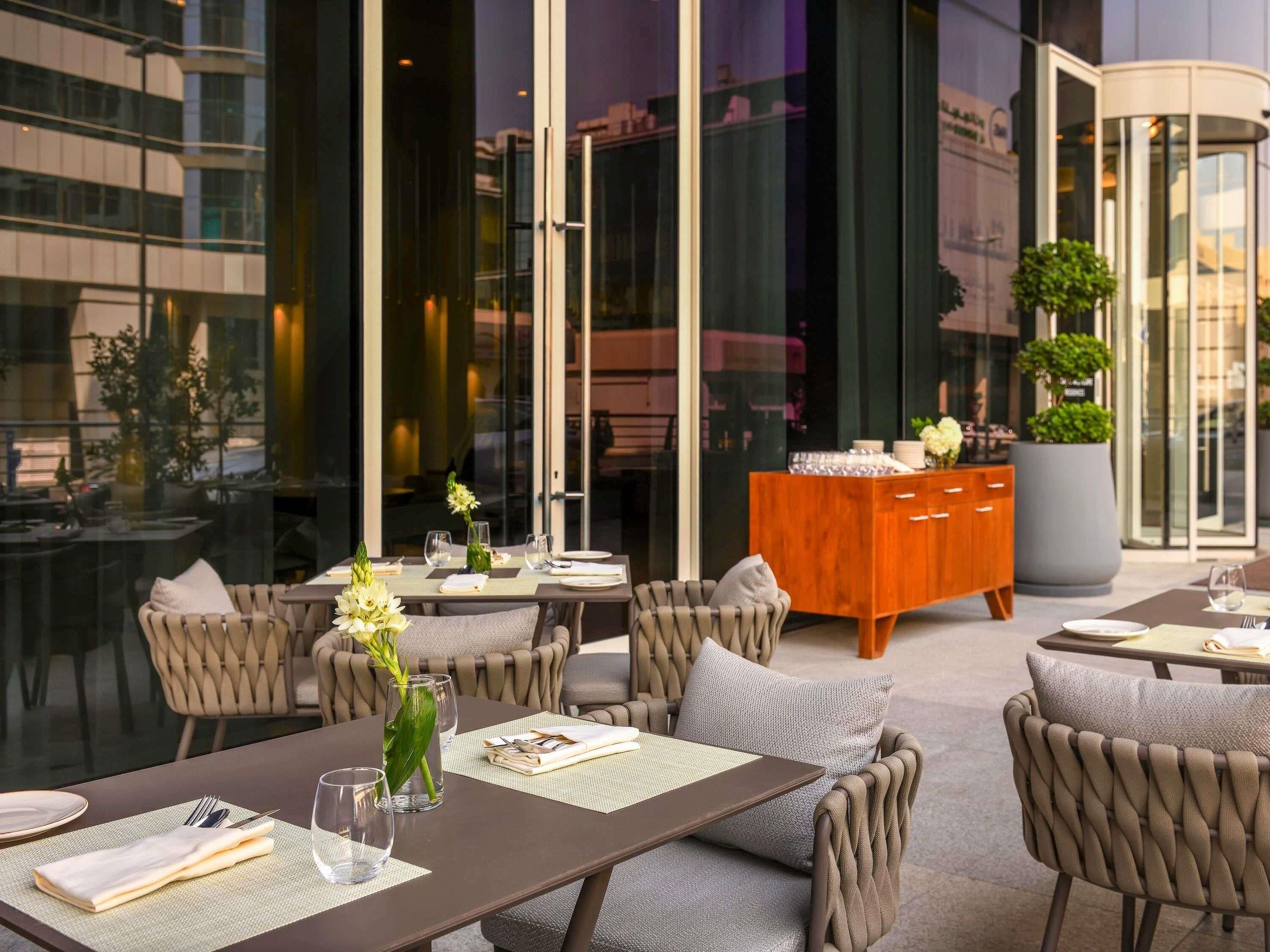 2 restaurants, breakfast, lunch, dinner served; Middle Eastern cuisine 