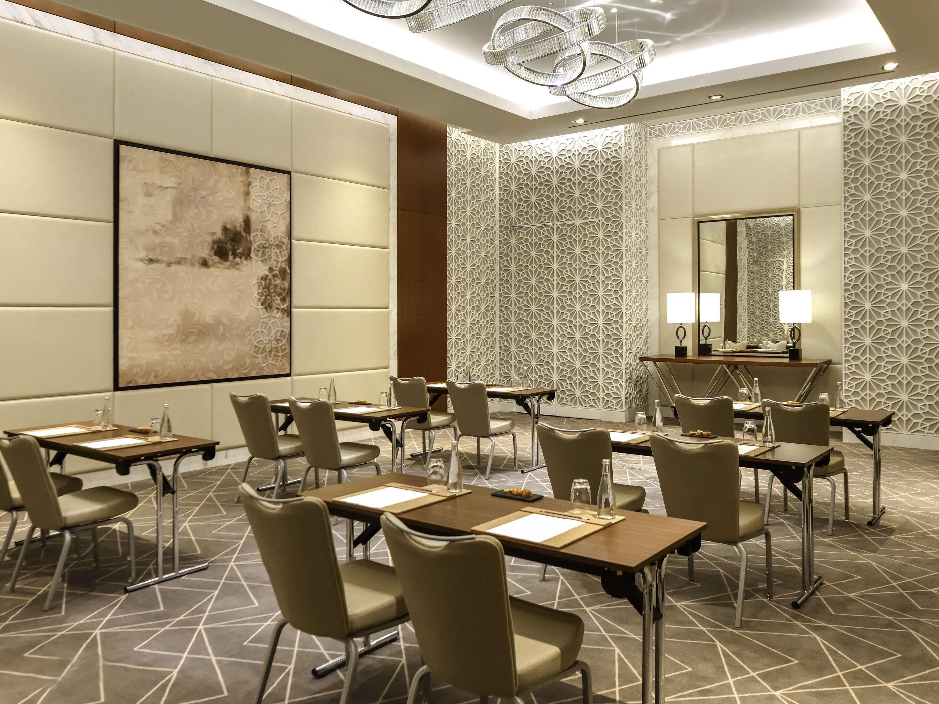 Photo - Grand Mercure Dubai City