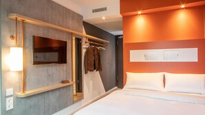 Standard Double Room, 1 Katil Kelamin (Double) | Peralatan tempat tidur hipoalergenik, langsir/tirai gelap terus 