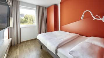 Literie hypoallergénique, rideaux occultants, chambres insonorisées