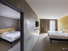 Standard Suite, 2 Double Beds, Connecting Rooms (Family) | Desk, blackout drapes, soundproofing, free WiFi