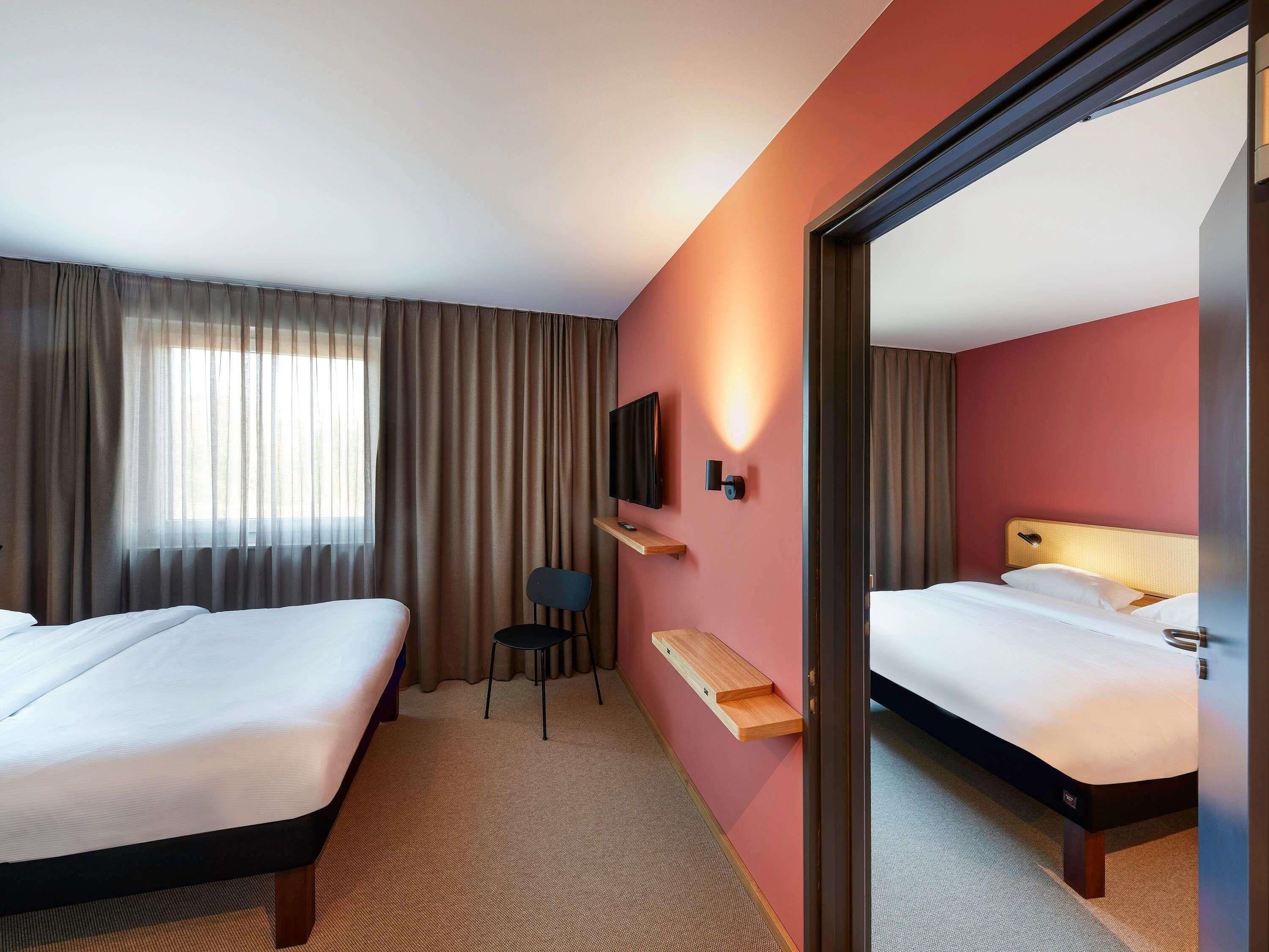 Standard Suite, 2 Double Beds, Connecting Rooms (Family)