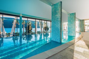 Seasonal outdoor pool - Carine Hotel Kumbor (Kumbor)