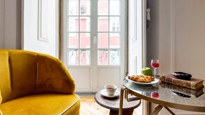 City Twin Room | Room amenity - LeL Madalena GuestHouse (Lisbon)