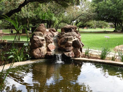 Monateng Safari Lodge