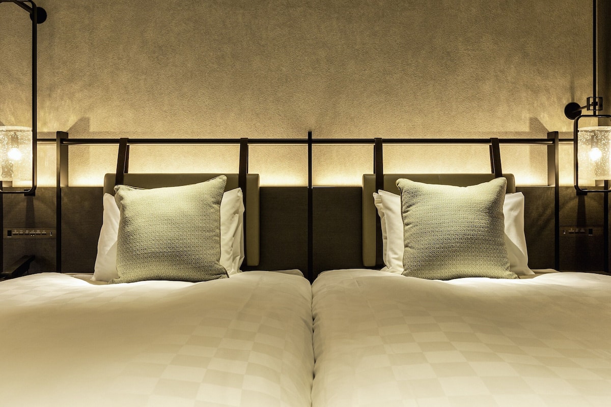 In-room safe, soundproofing, free cribs/infant beds, free WiFi