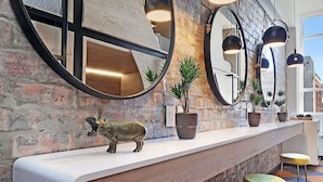 Interior detail - Hippo Pod Hotel (Cape Town)